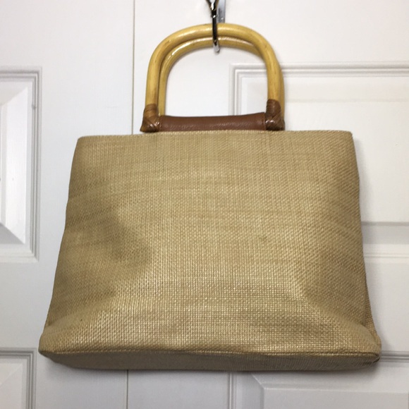 Embroidered Floral Raffia Handbag - Picture 5 of 11